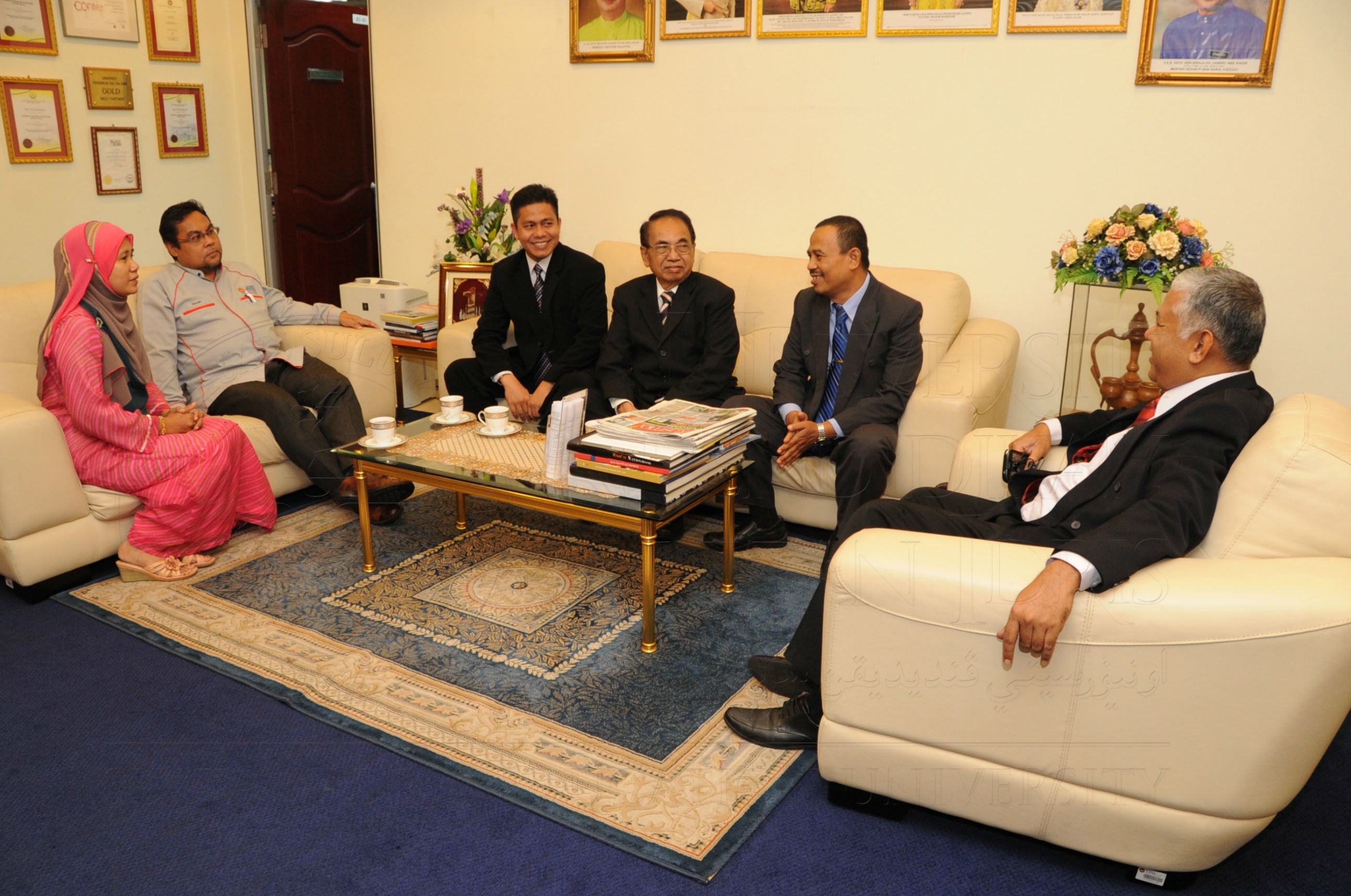 PRO16 6 Mou HAS 7827